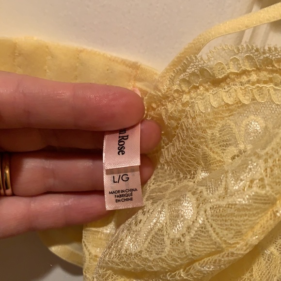 Pretty unlined bra - Picture 4 of 4